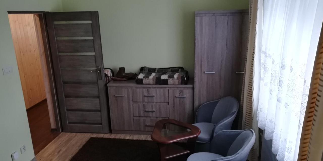 Pod Klonowym Sercem Kloczew Buitenkant foto